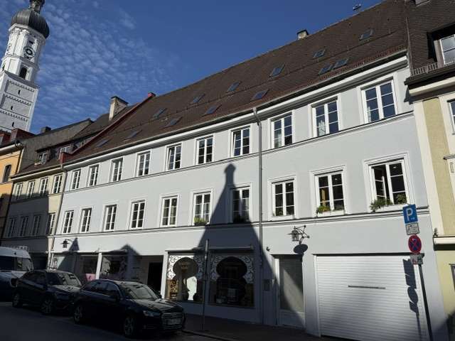 Hausansicht des historischen Stadthauses in Landsberg am Lech